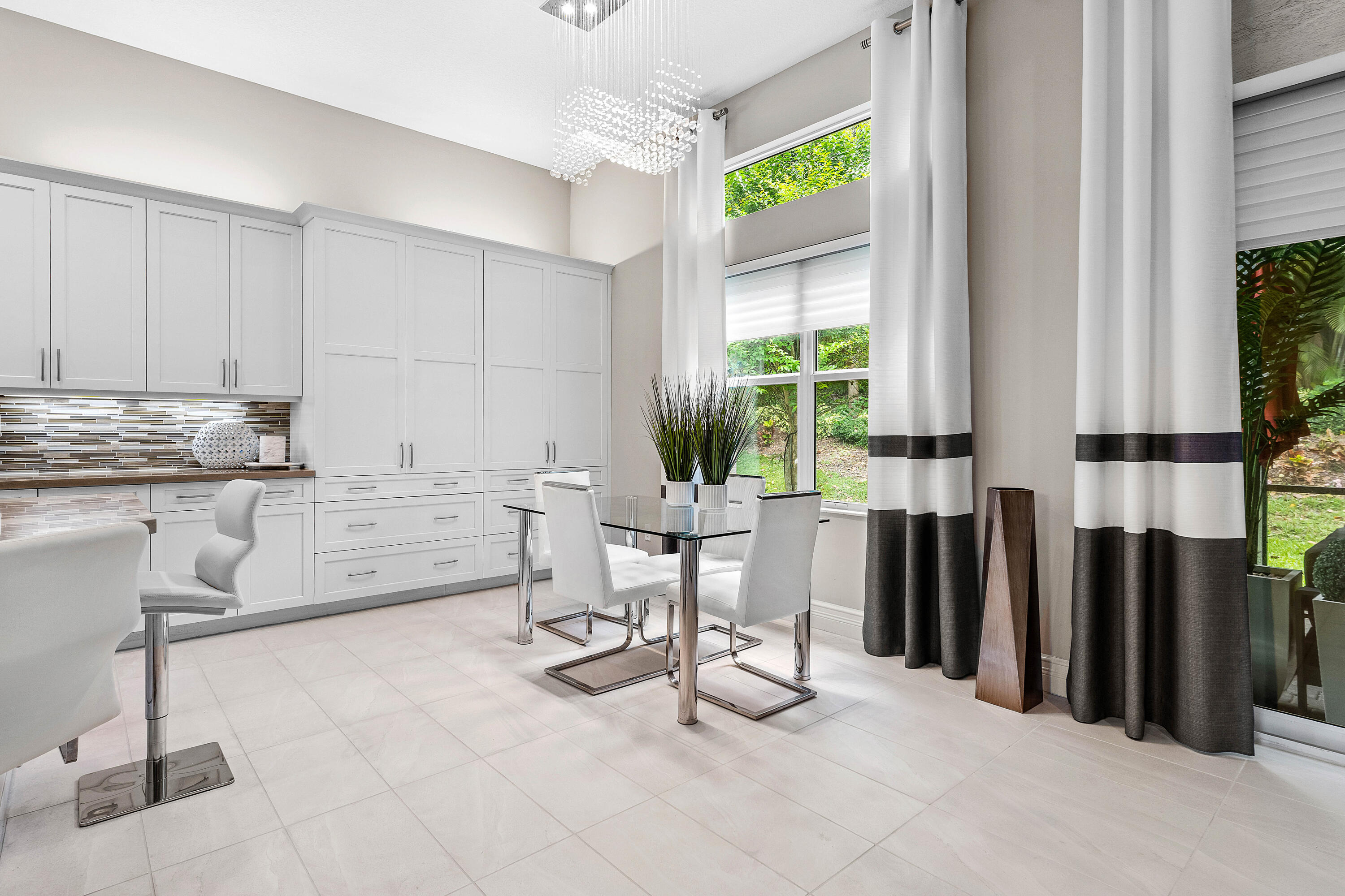 Valencia Bay - Residential