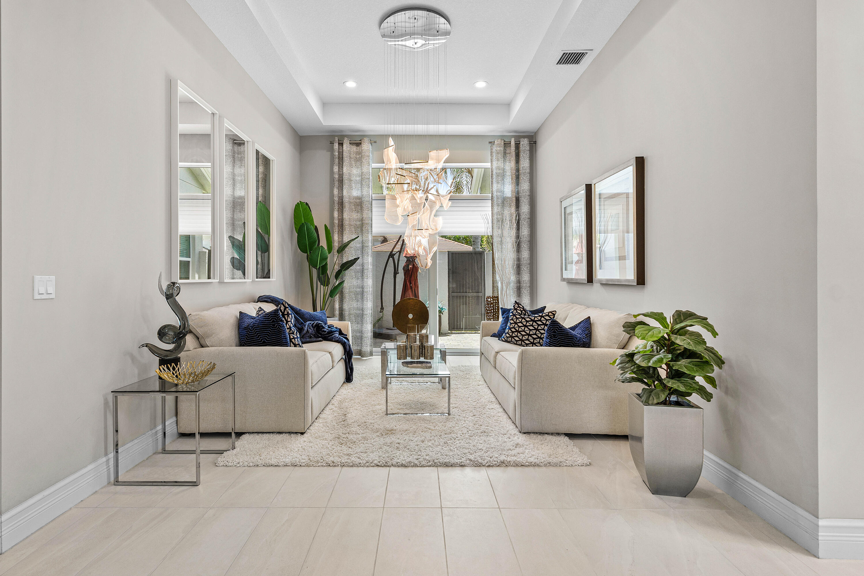 Valencia Bay - Residential
