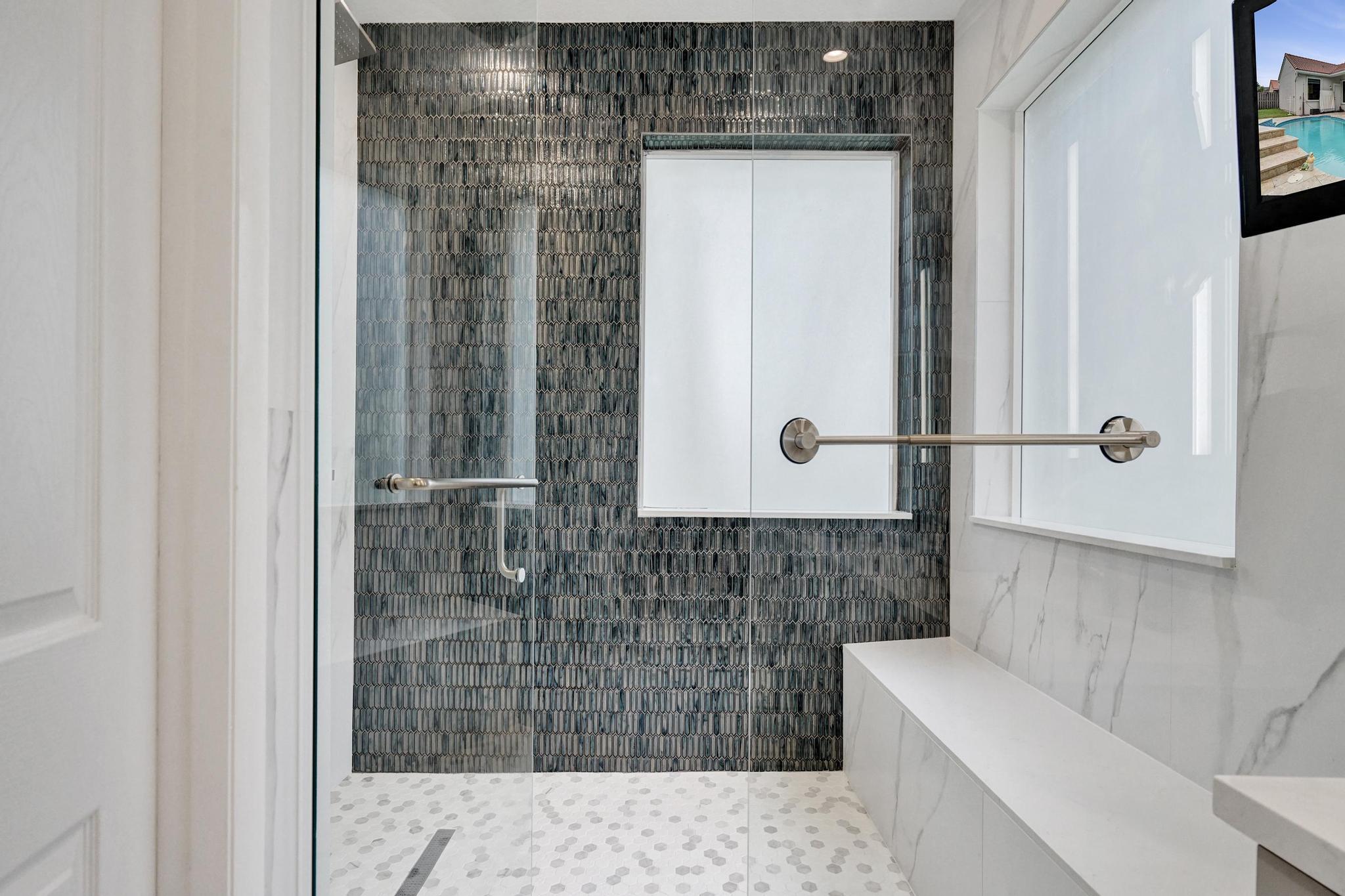 EMBASSY LAKES PHASE II - Residential