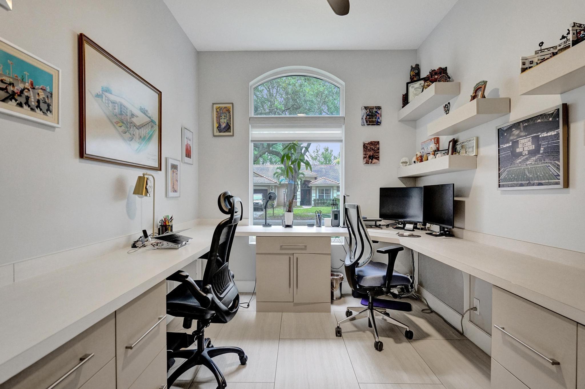 EMBASSY LAKES PHASE II - Residential