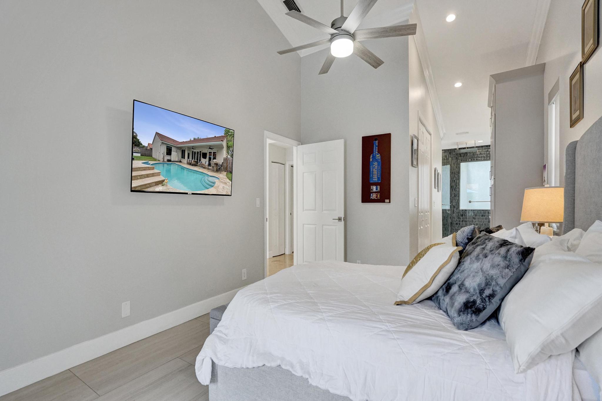 EMBASSY LAKES PHASE II - Residential