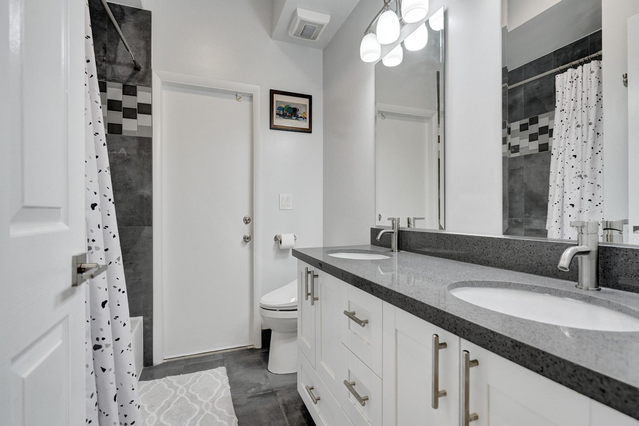 EMBASSY LAKES PHASE II - Residential