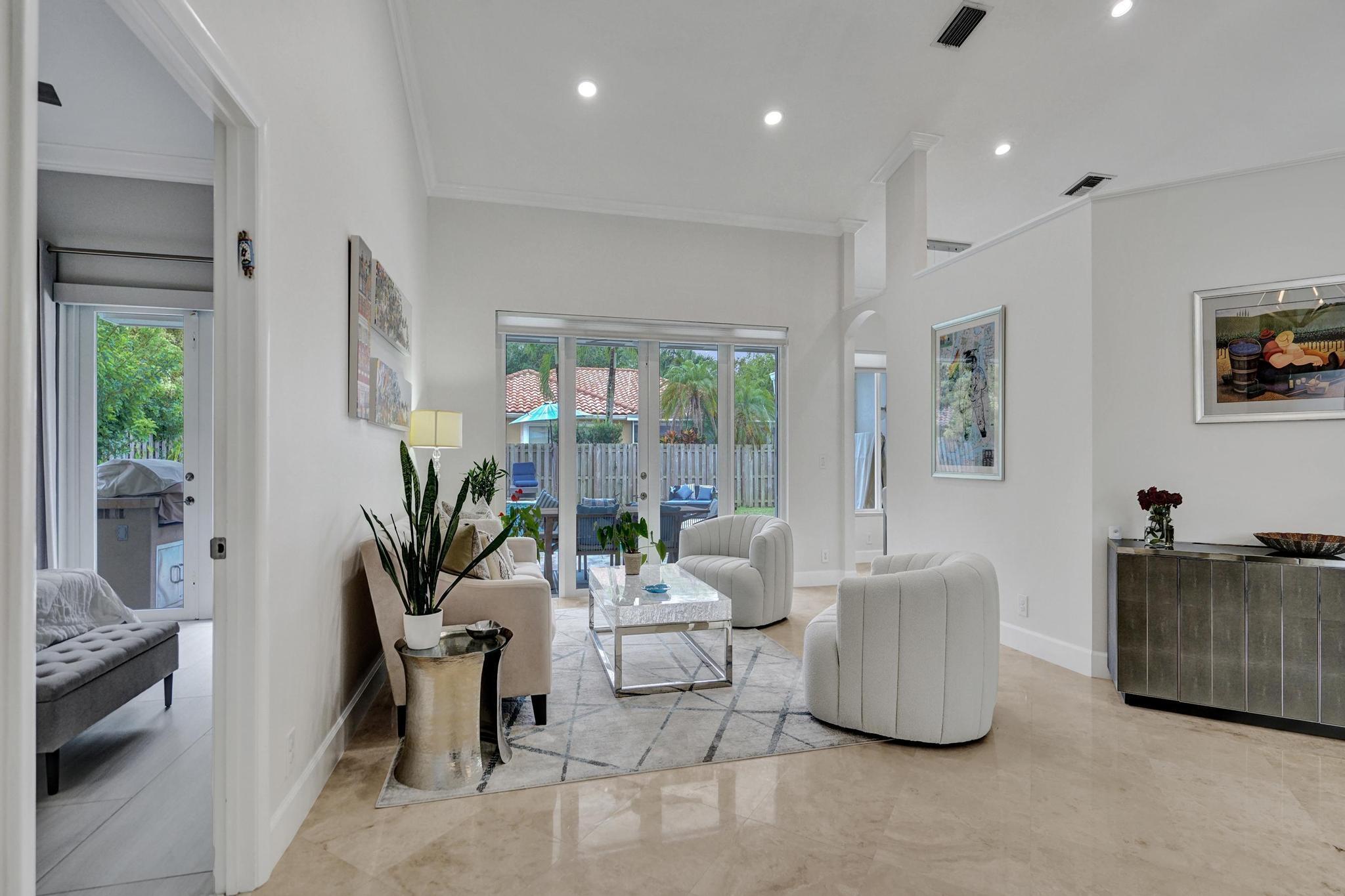 EMBASSY LAKES PHASE II - Residential