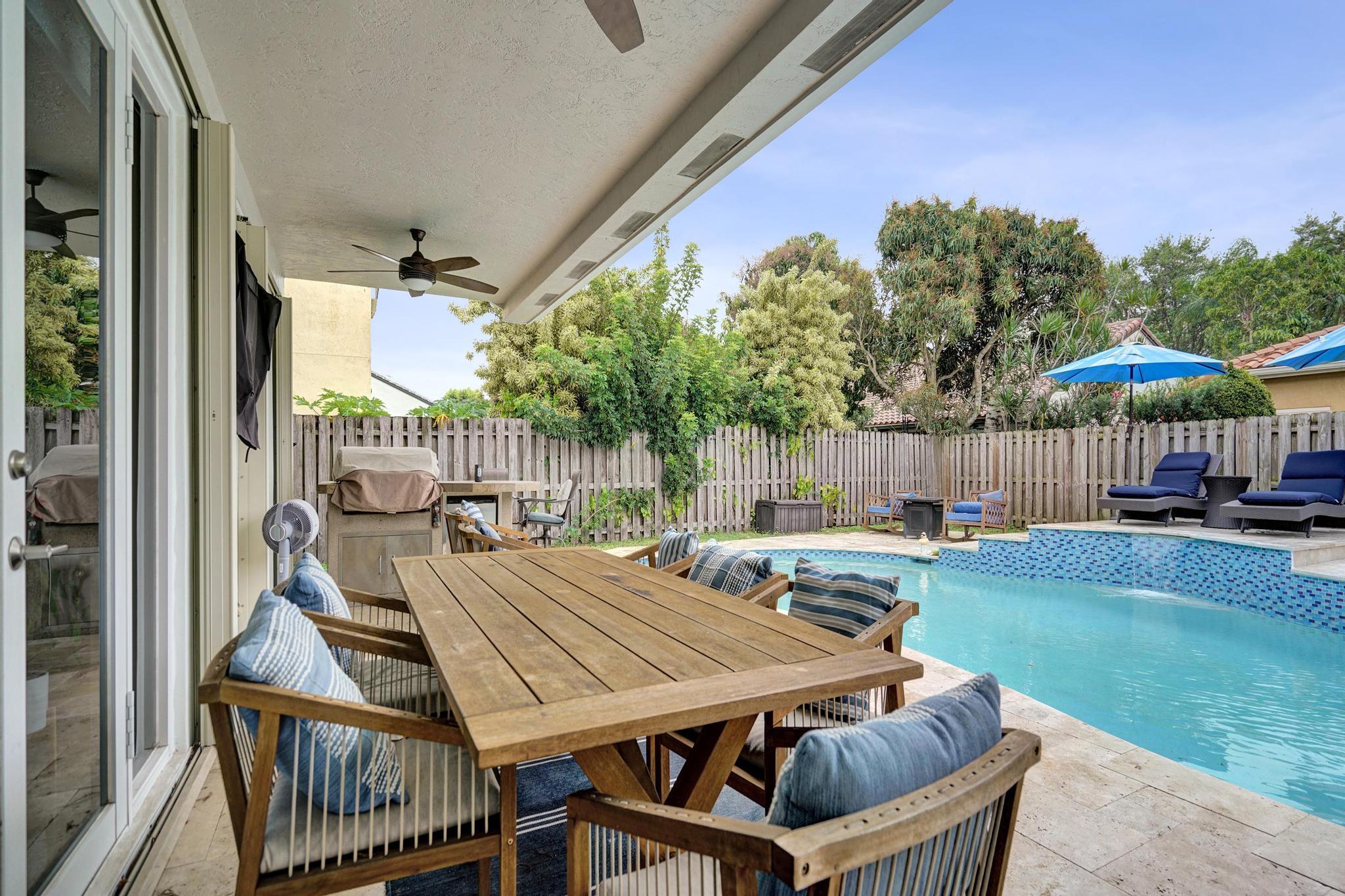 EMBASSY LAKES PHASE II - Residential