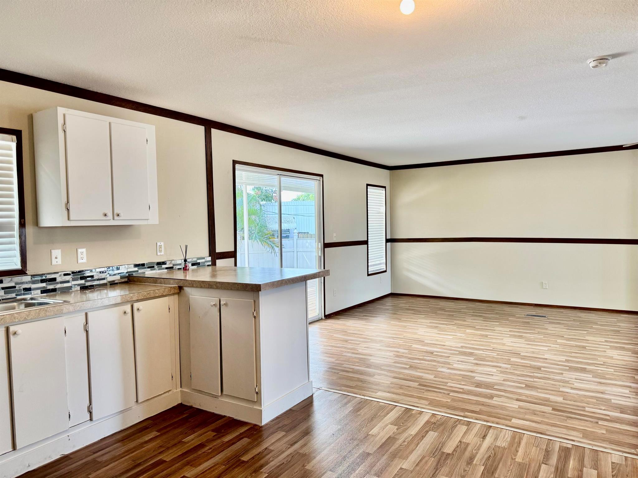 TREASURE ISLAND UNIT 8 - Residential