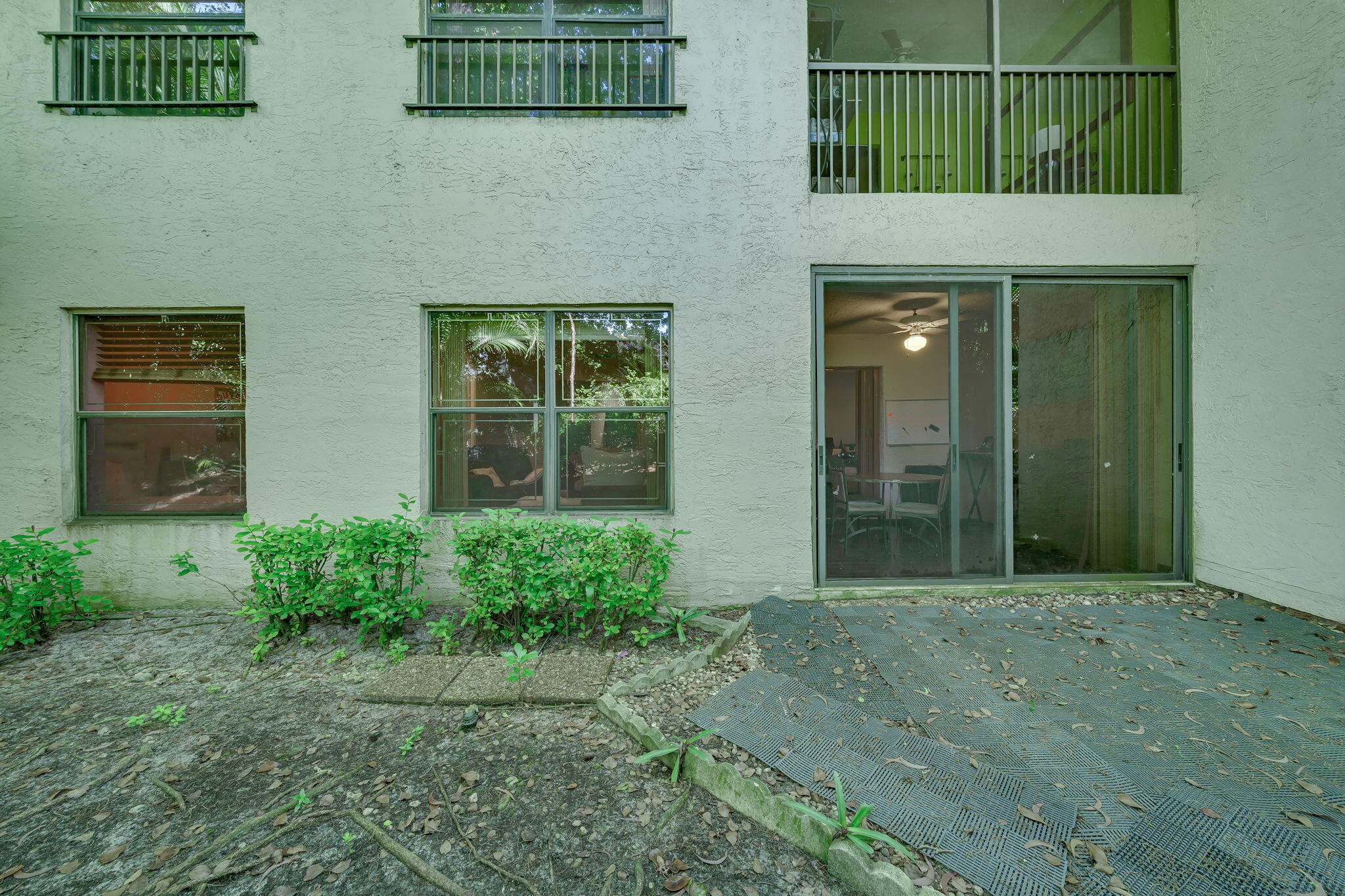 POND APPLE PLACE III - Residential