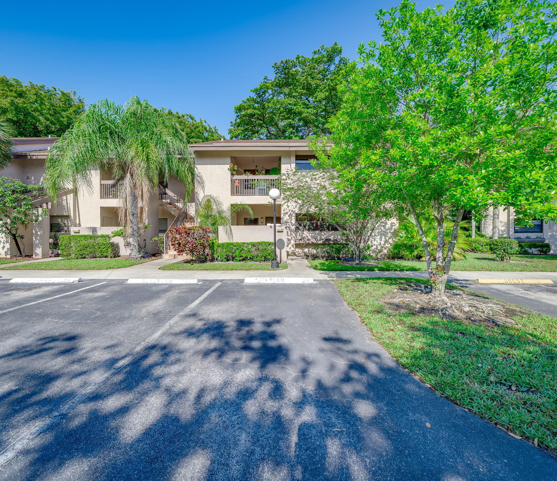 POND APPLE PLACE III - Residential
