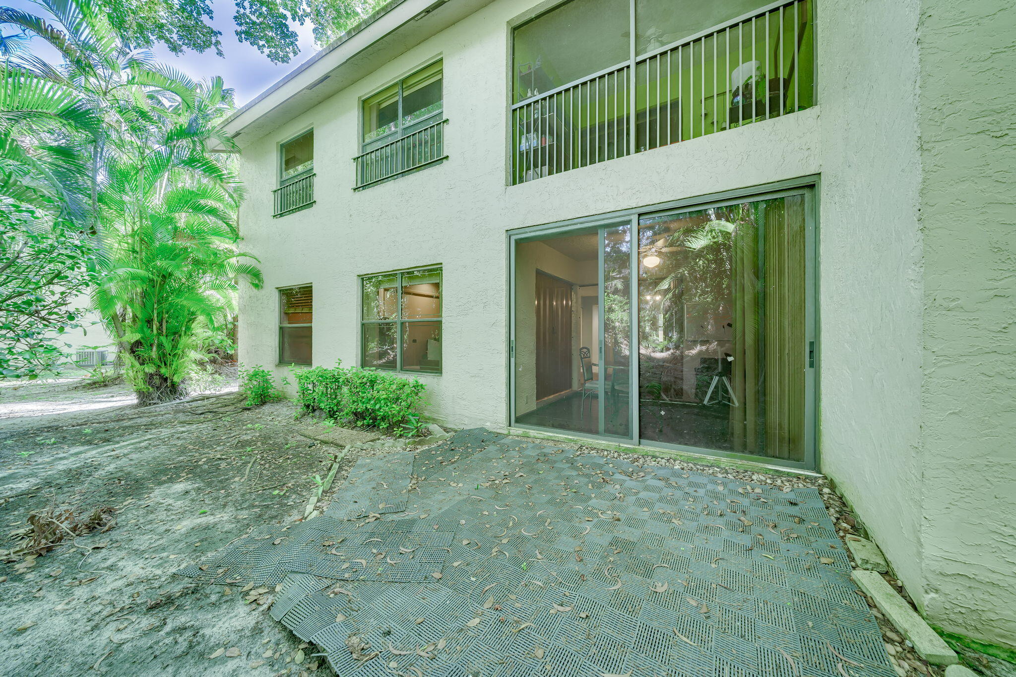POND APPLE PLACE III - Residential