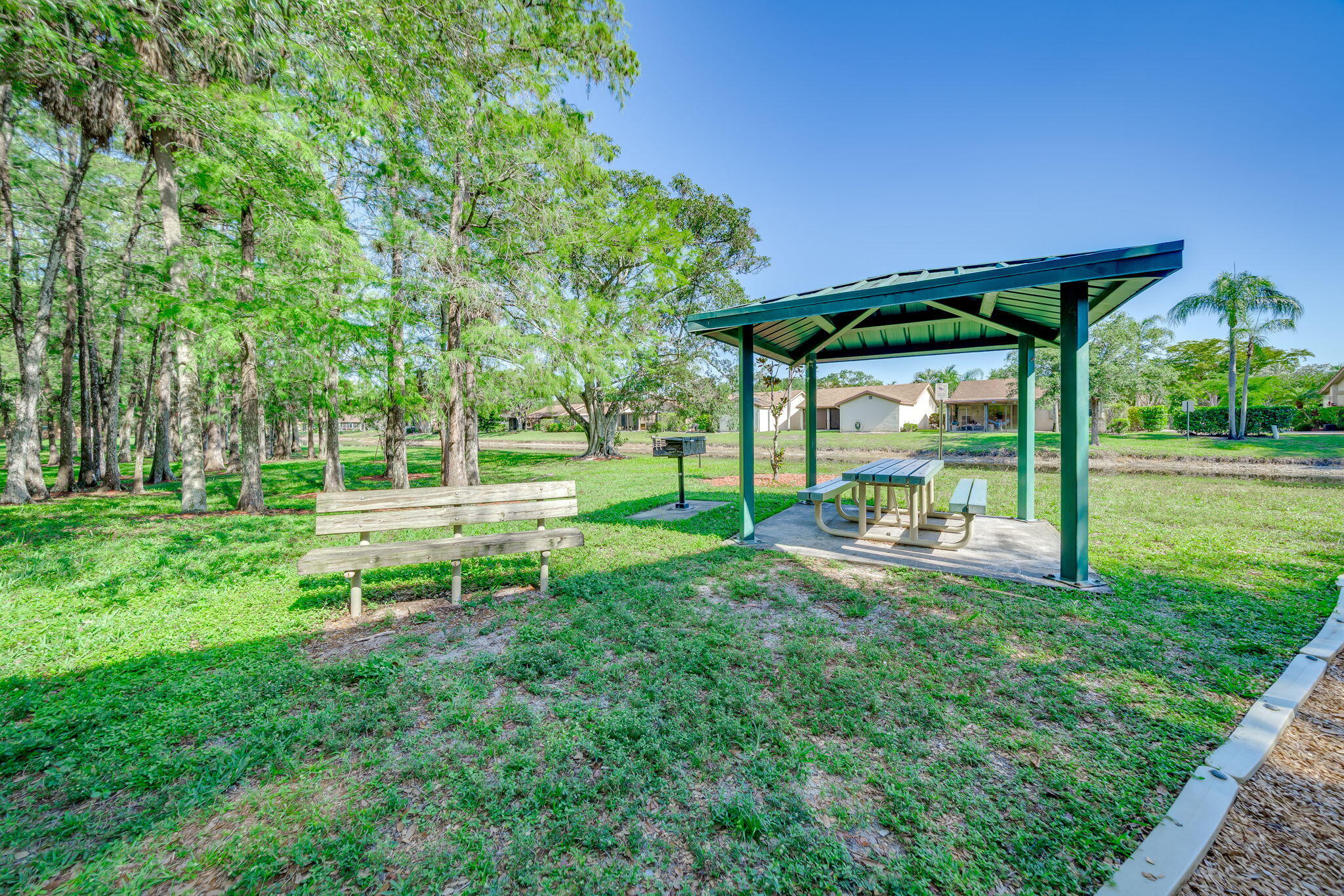 POND APPLE PLACE III - Residential