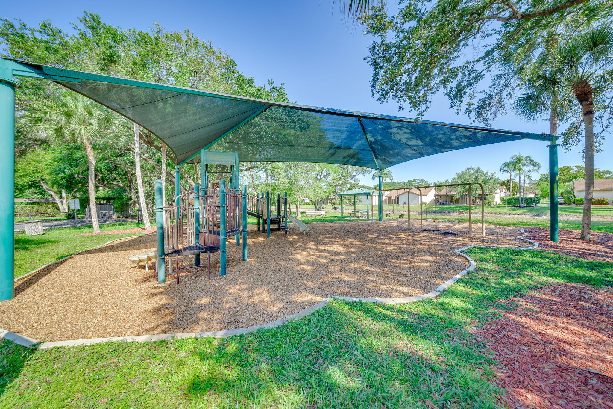 POND APPLE PLACE III - Residential