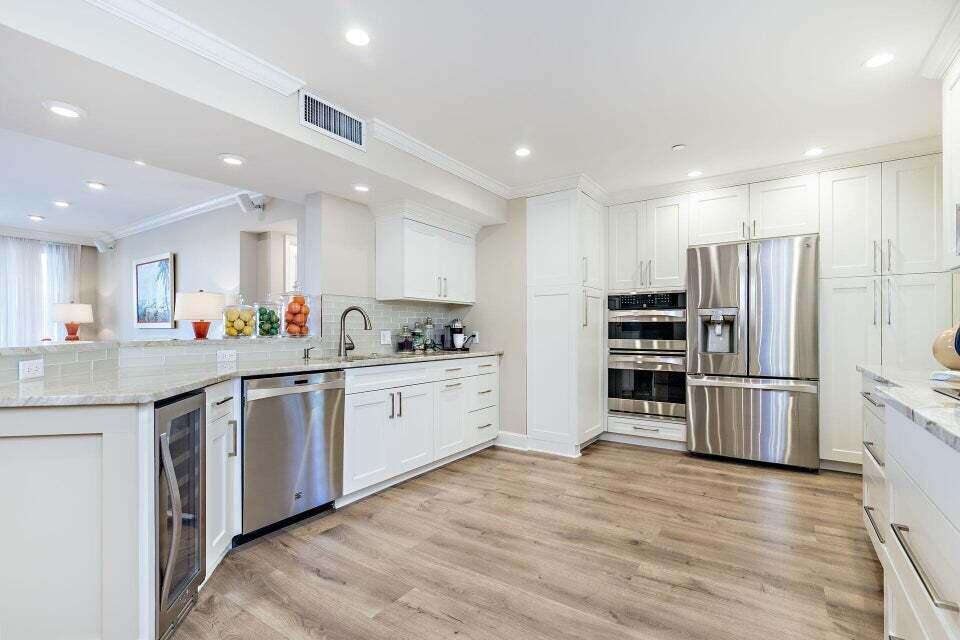 ANCHORAGE NORTH AT JONATH - Residential