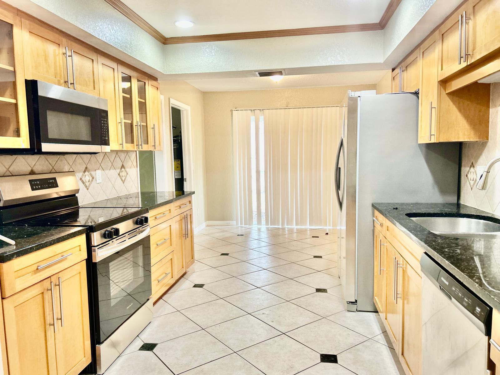 SHADOW WOOD - Residential