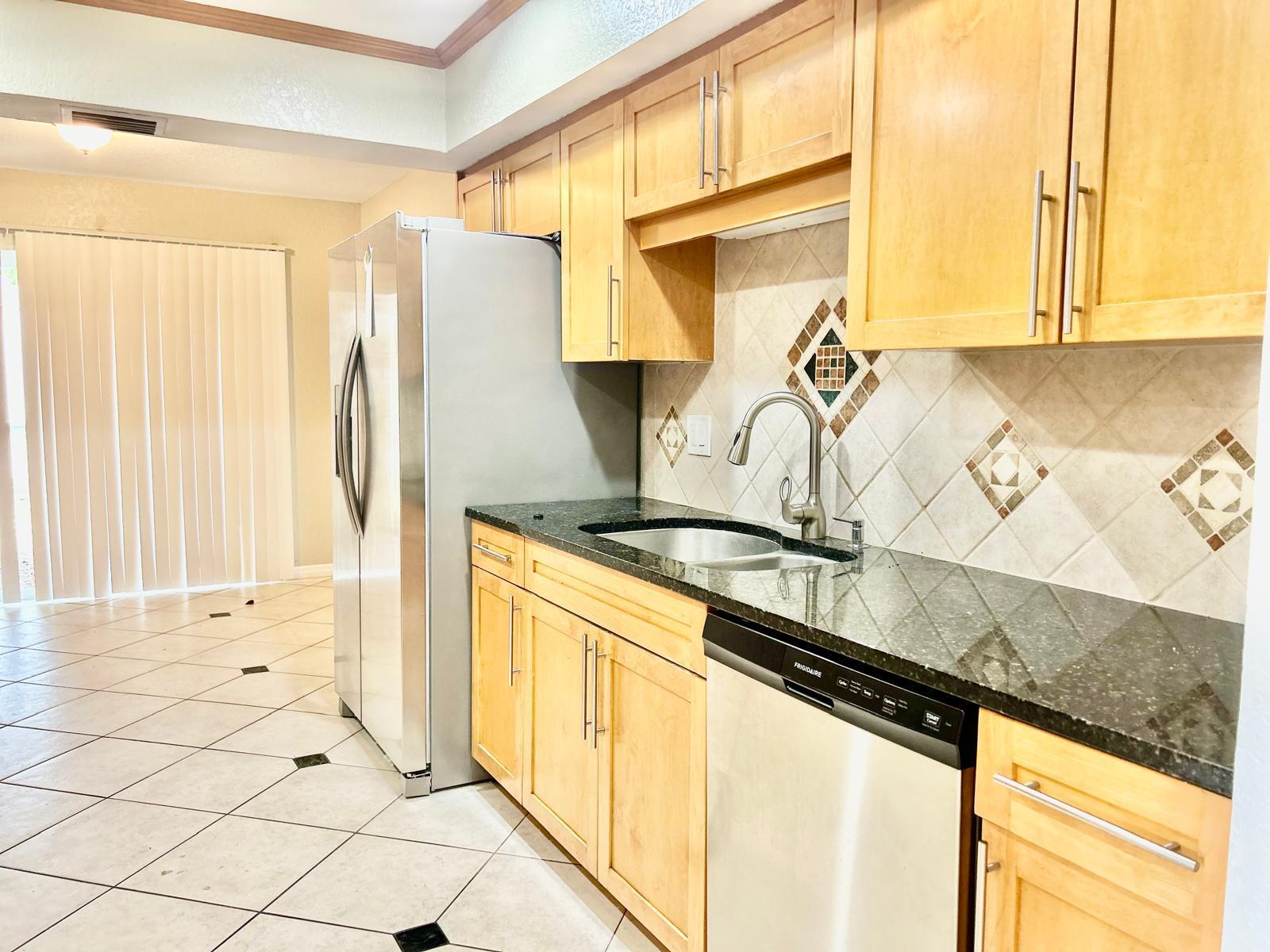 SHADOW WOOD - Residential