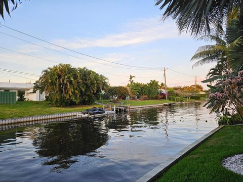 A home in Lake Clarke Shores