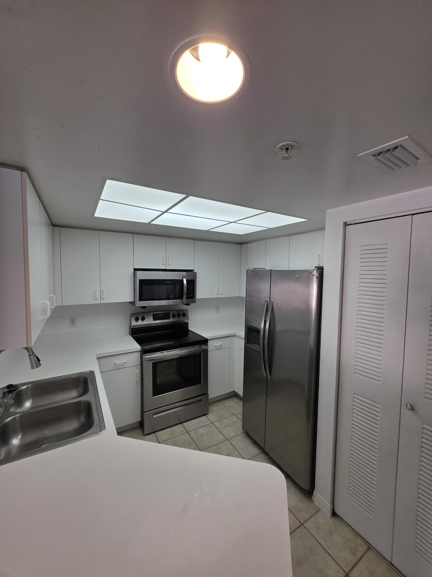 GRAND ISLES CONDO - Residential Lease