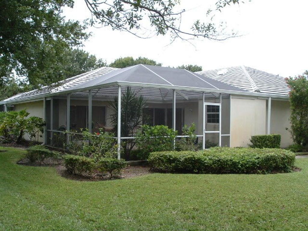 Photo of 9124 Sun Terrace Circle #B, Palm Beach Gardens, FL 33403 (MLS # R11155428)