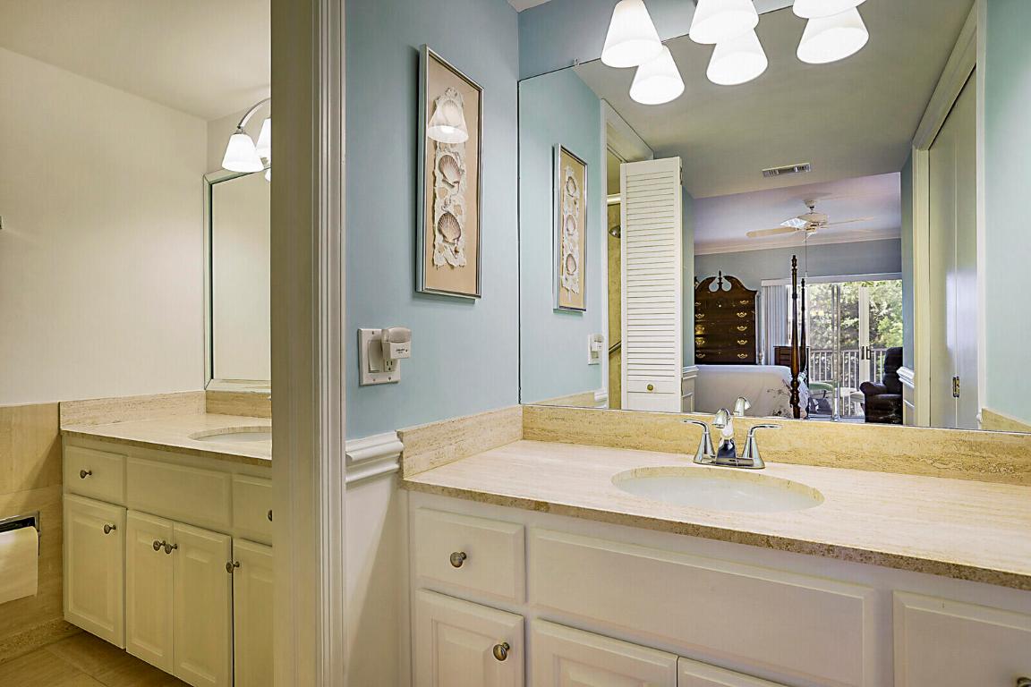 HARBOUR EAST HOUSE CONDO - Residential