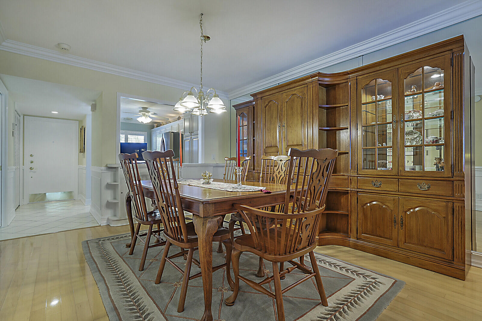 HARBOUR EAST HOUSE CONDO - Residential