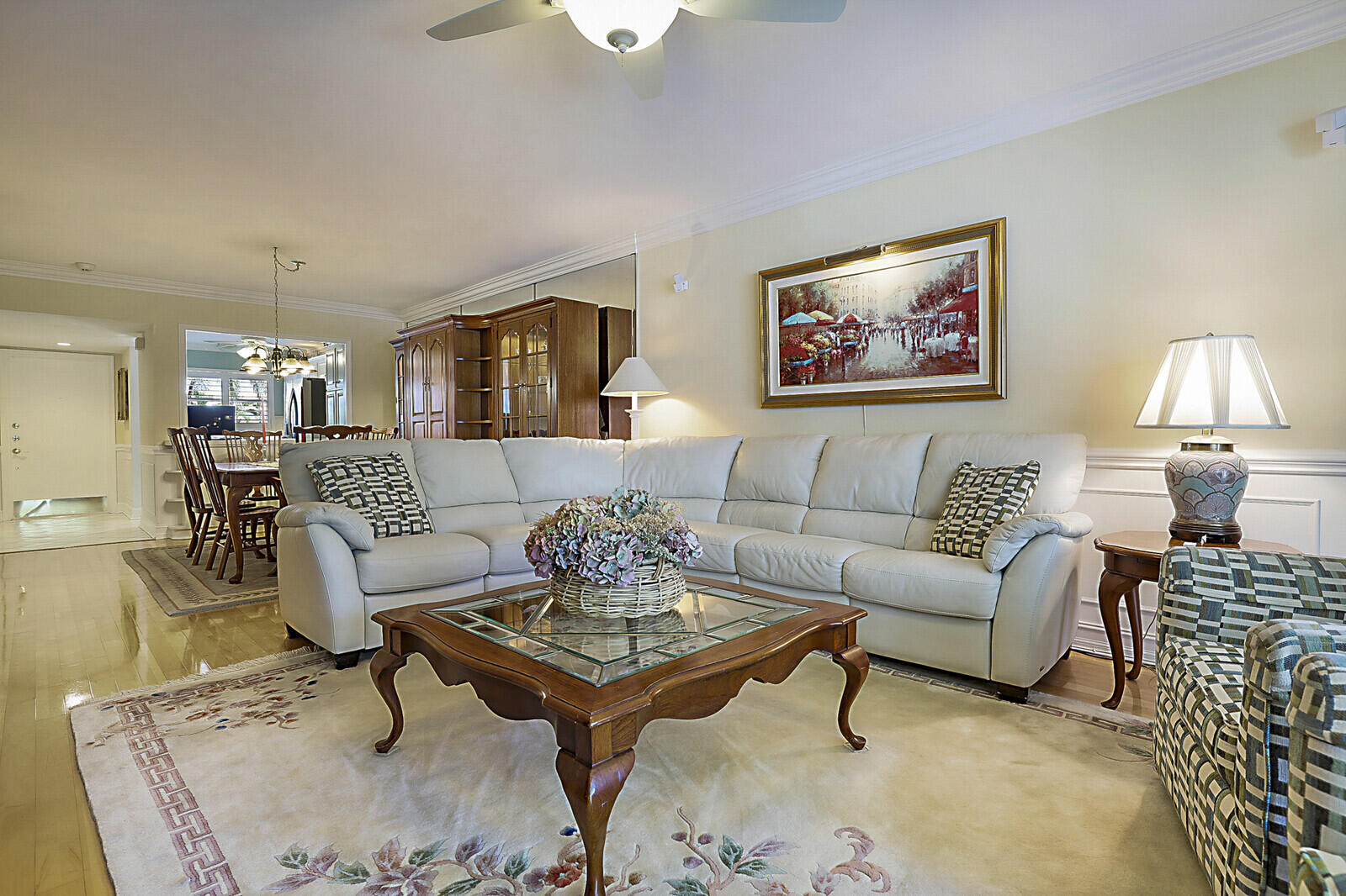 HARBOUR EAST HOUSE CONDO - Residential