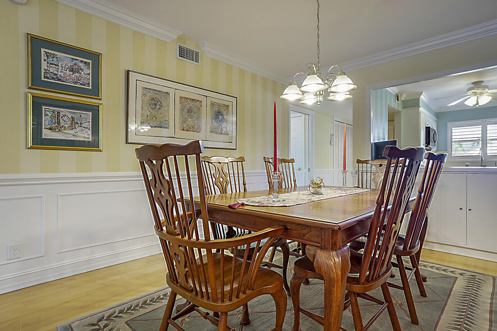 HARBOUR EAST HOUSE CONDO - Residential