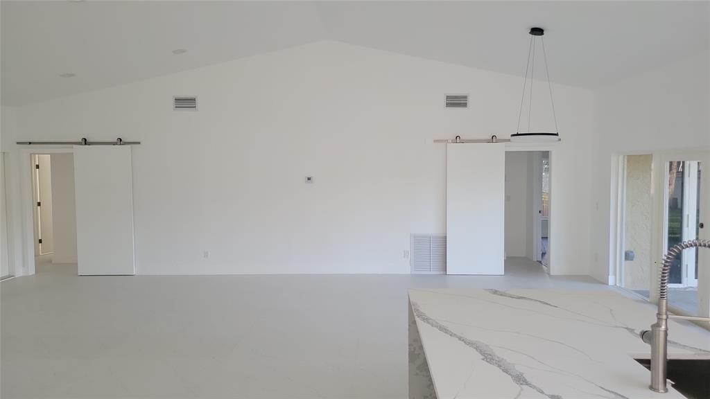 Jacaranda Prcl 274 132-8 - Residential Lease