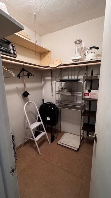 COLONY TERRACE APTS CO-OP - Residential Lease