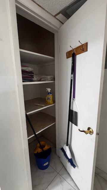 COLONY TERRACE APTS CO-OP - Residential Lease