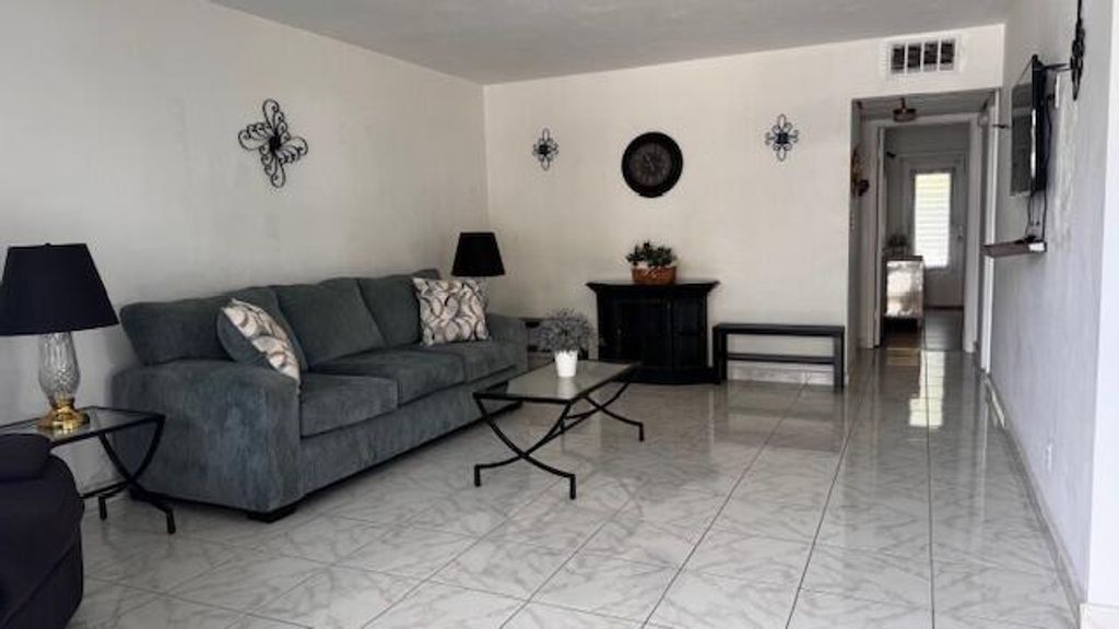 Photo of 2000 NE 51st Court #111, Fort Lauderdale, FL 33308 (MLS # B26004740)