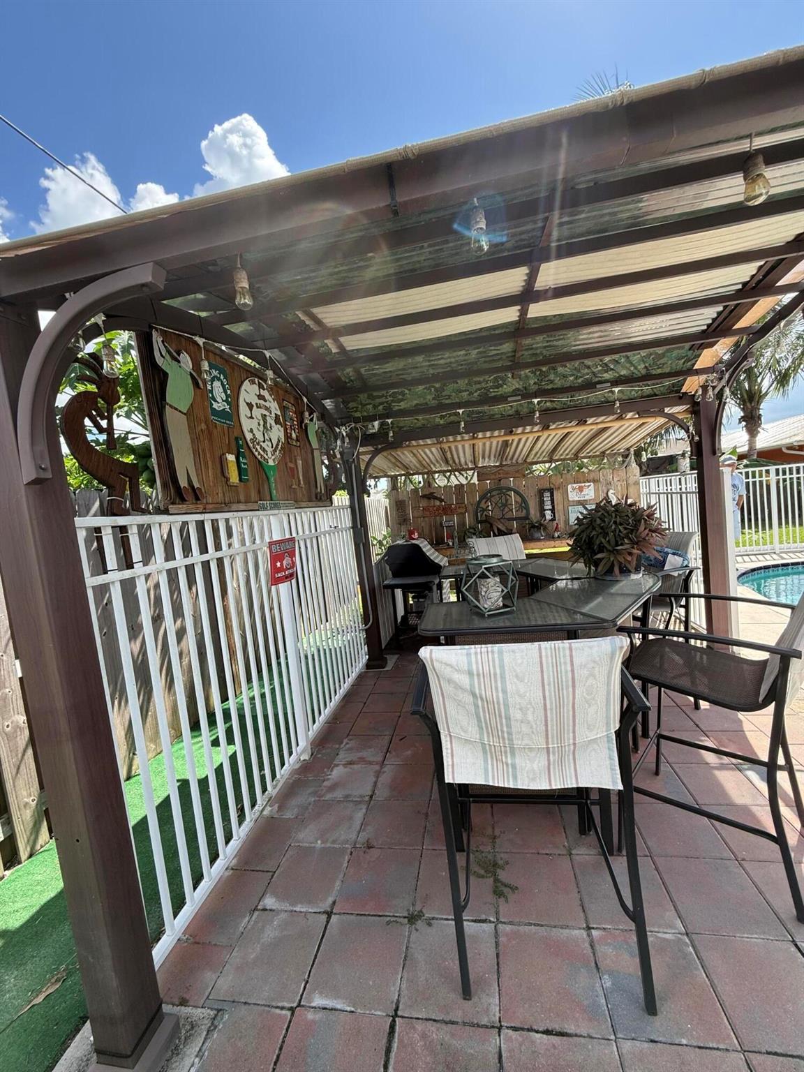 637 SW Sail Terrace
