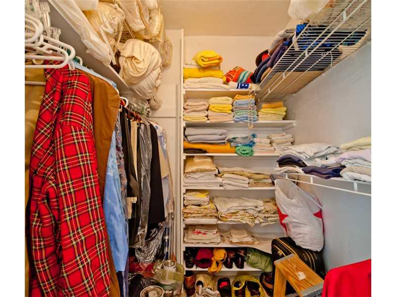 GALT TOWERS - Residential