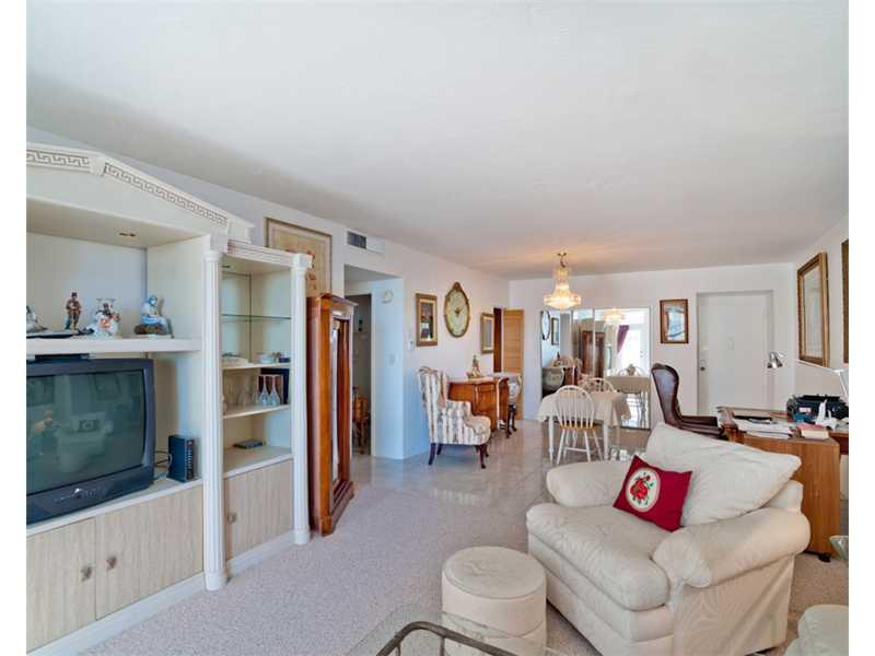 GALT TOWERS - Residential