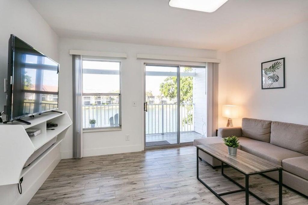 Photo of 275 Cypress Point Drive, Palm Beach Gardens, FL 33418 (MLS # R10970845)