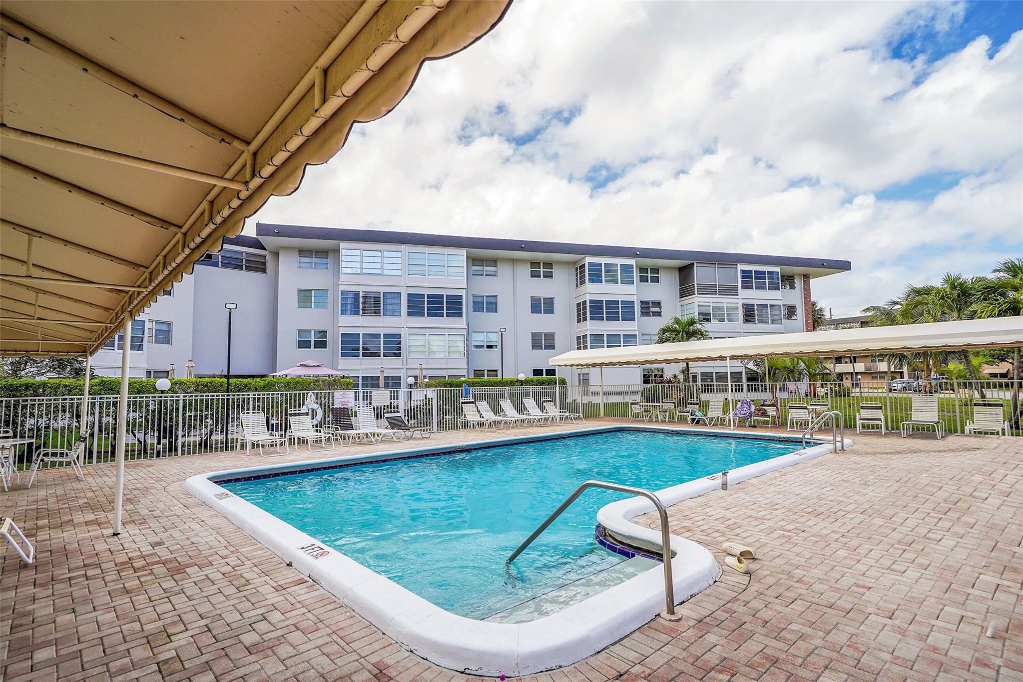 Lauderdale Oaks - Residential Lease