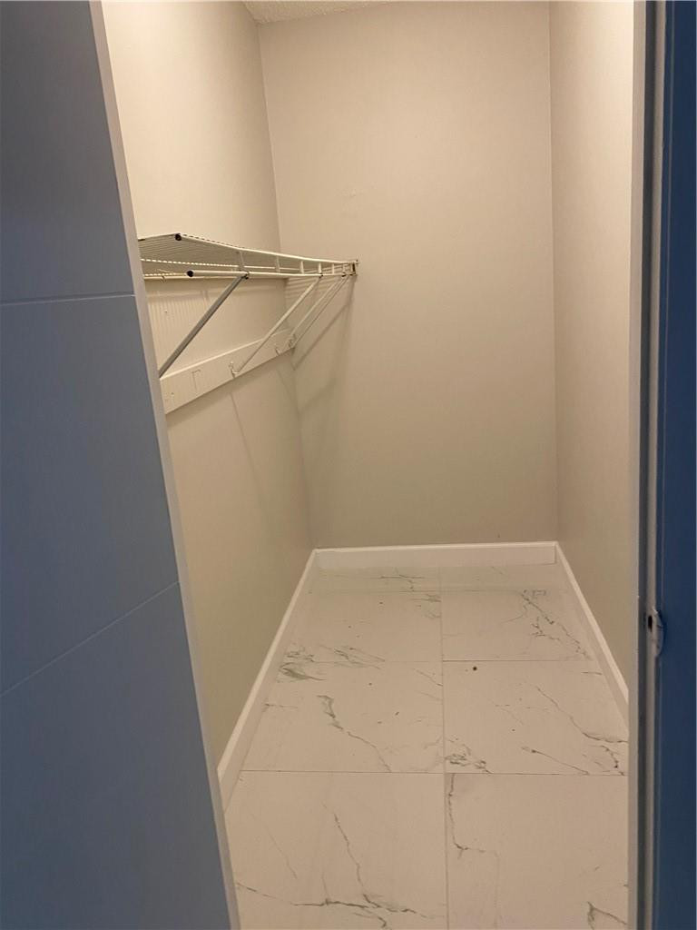 ARRO CONDO - Residential Lease