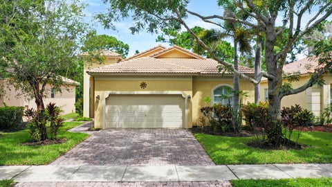 Photo of 6020 SPRING LAKE Terrace, Fort Pierce, FL 34951 (MLS # B26075004)