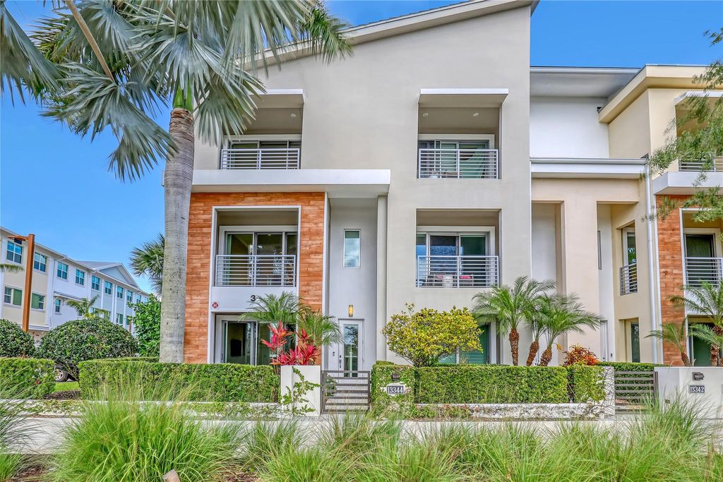 Photo of 13344 Alton Road, Palm Beach Gardens, FL 33418 (MLS # F10512189)