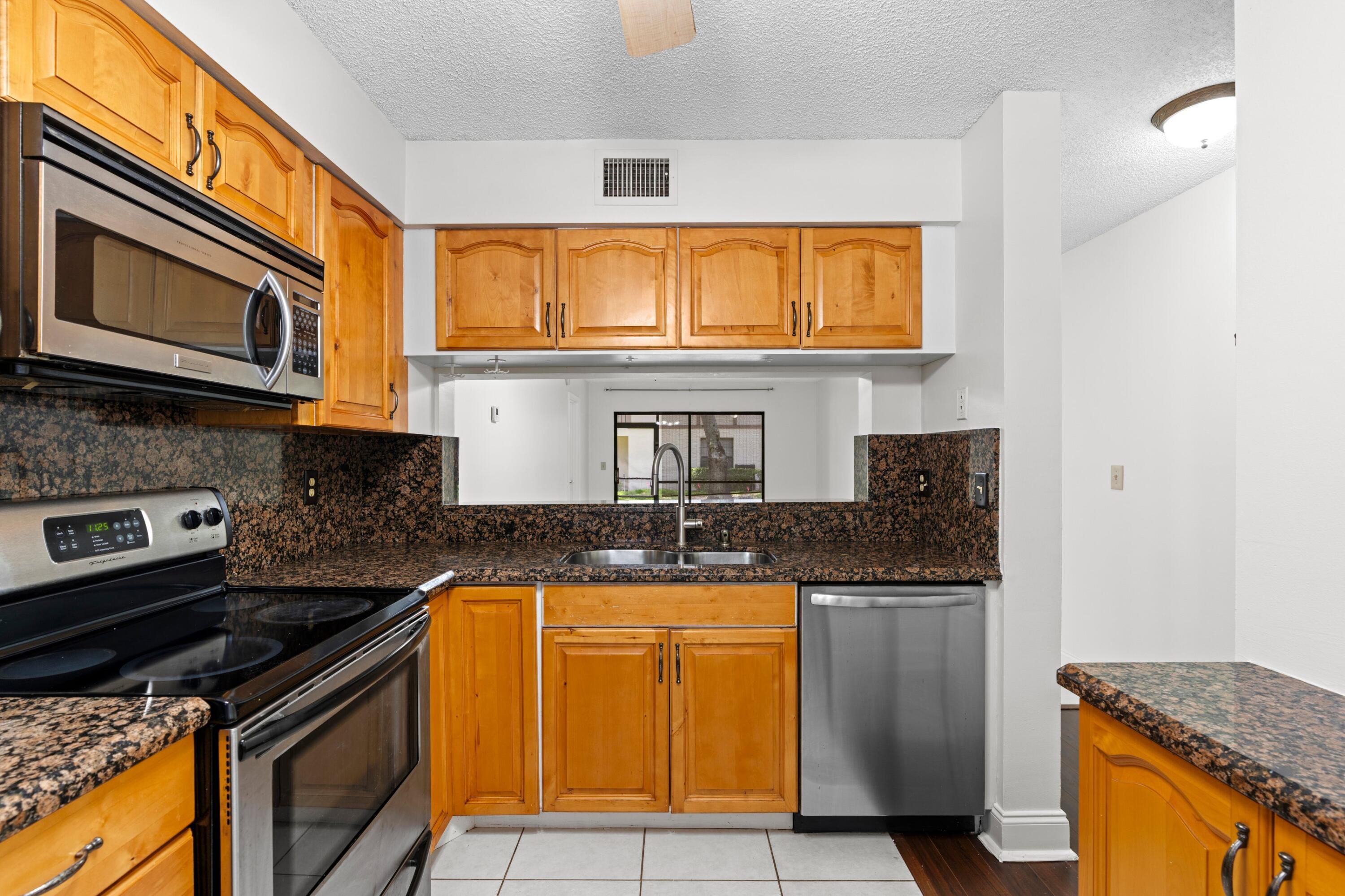 PARK AT WINDWOOD CONDO - Residential