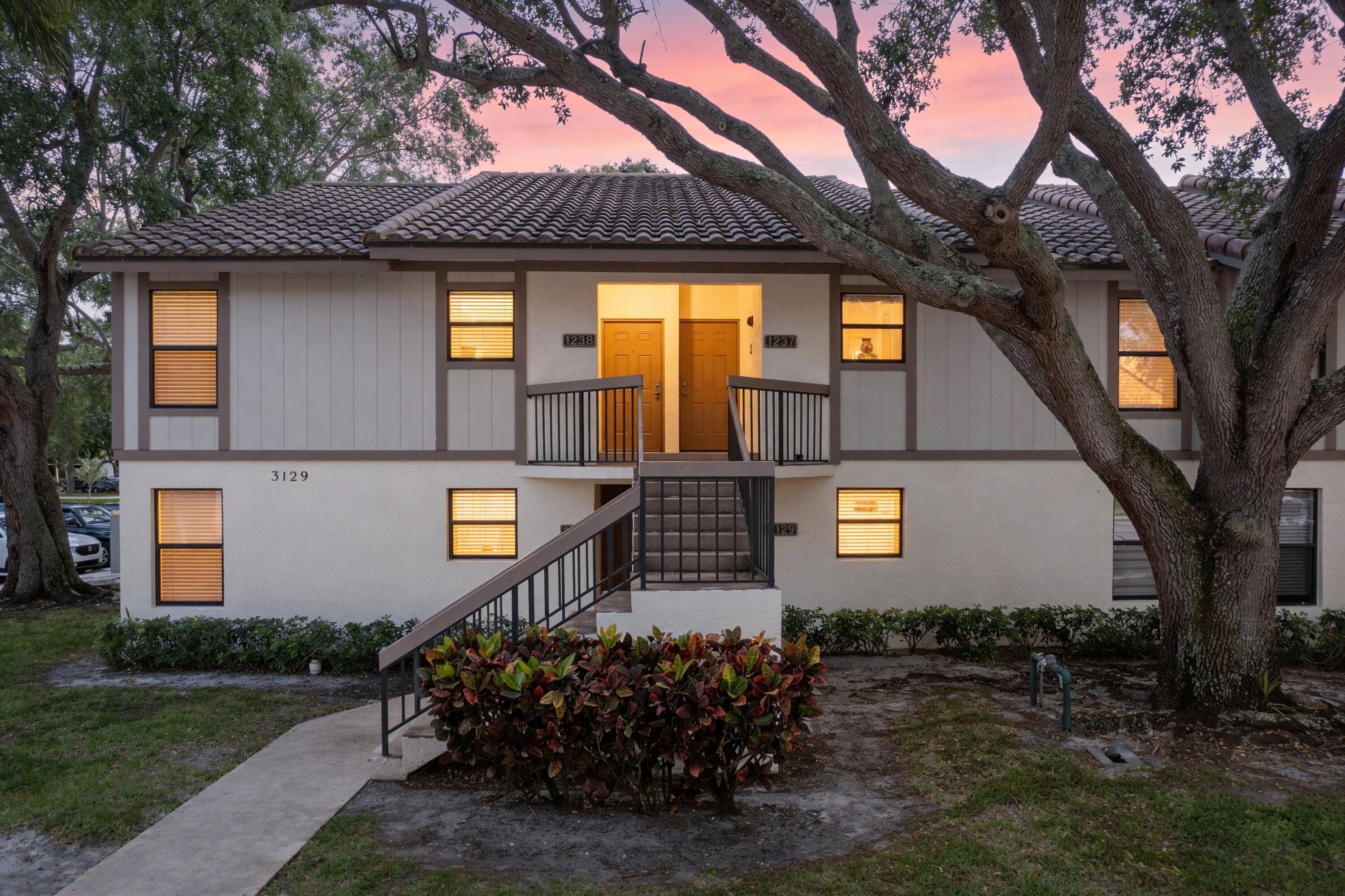 PARK AT WINDWOOD CONDO - Residential