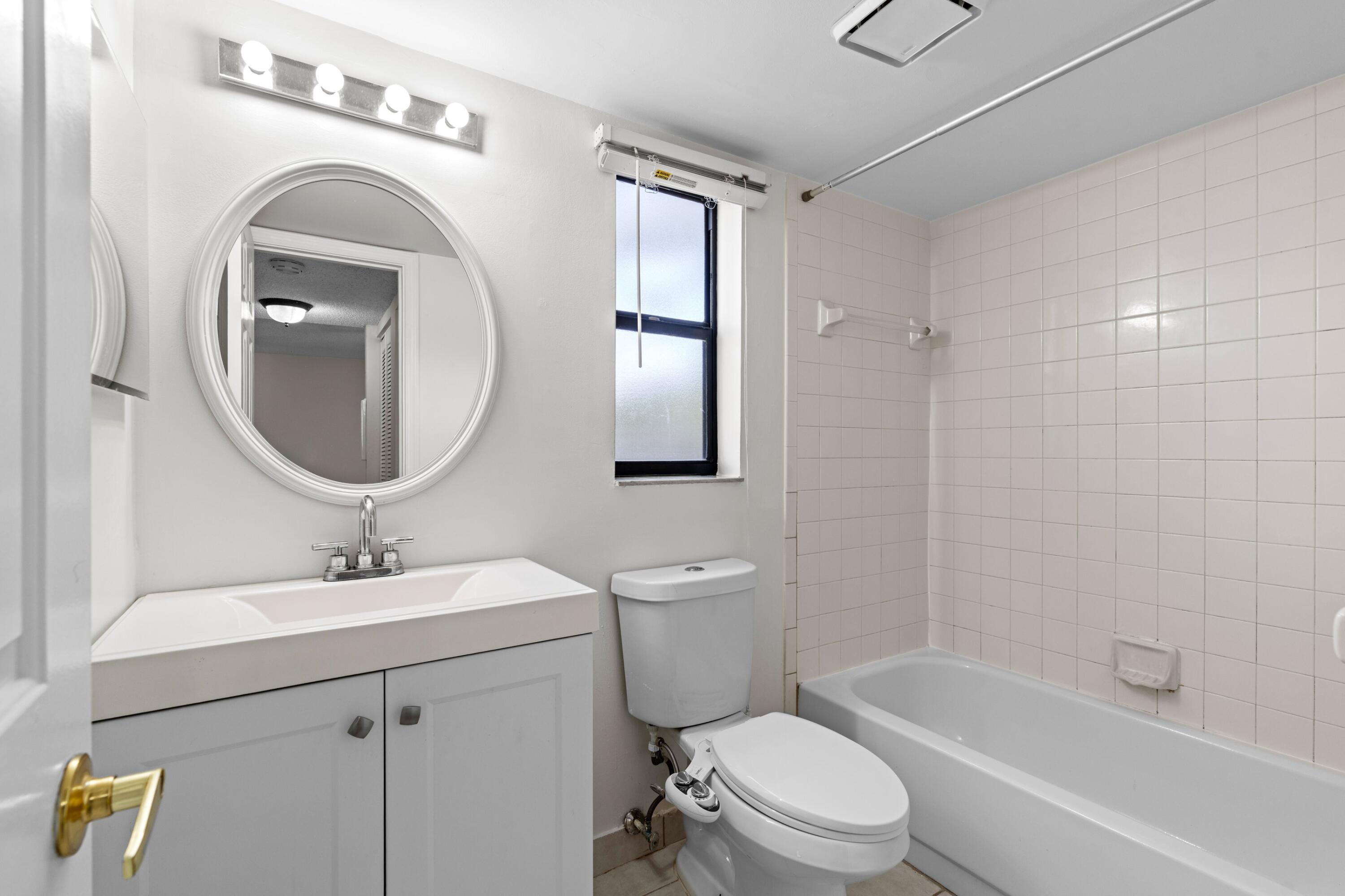 PARK AT WINDWOOD CONDO - Residential