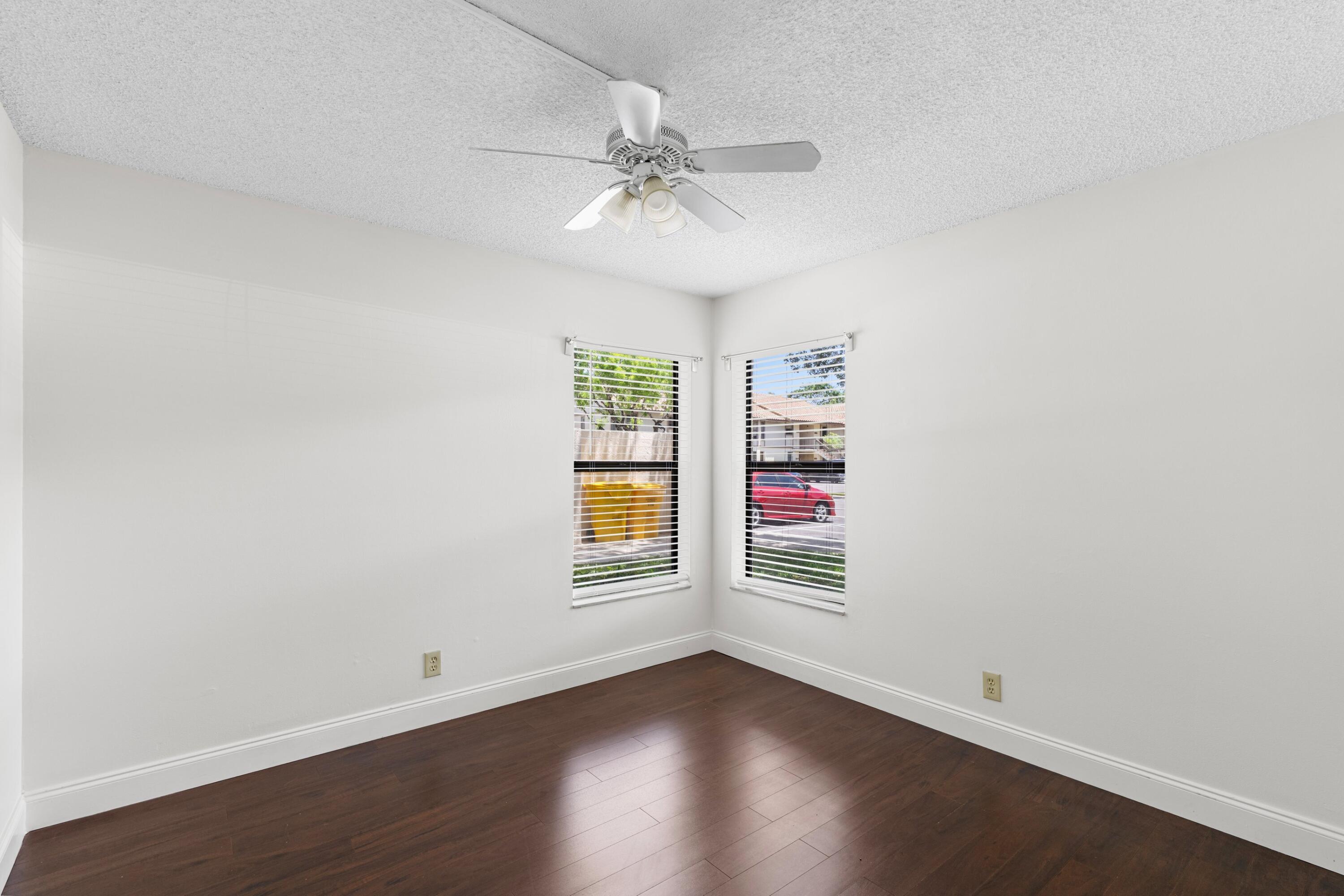 PARK AT WINDWOOD CONDO - Residential