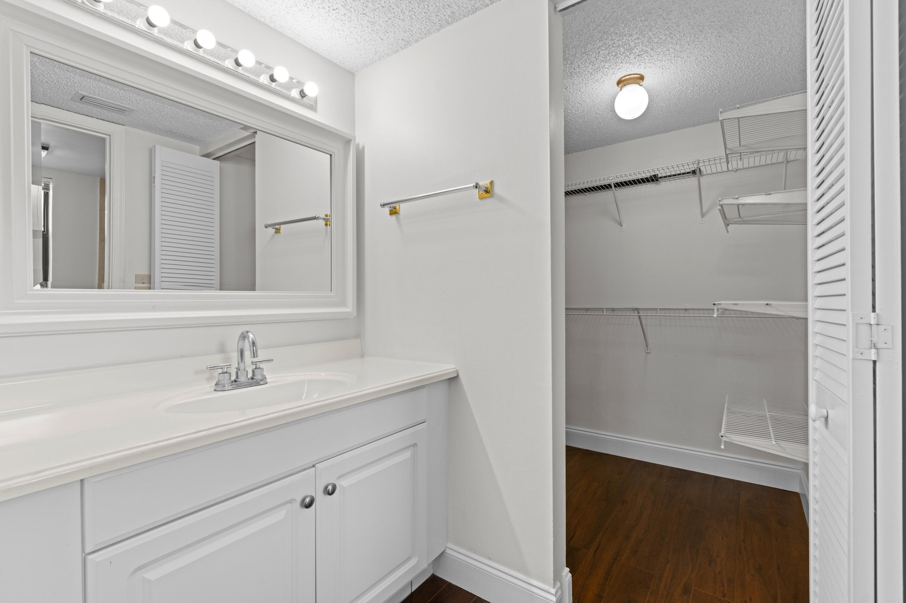 PARK AT WINDWOOD CONDO - Residential
