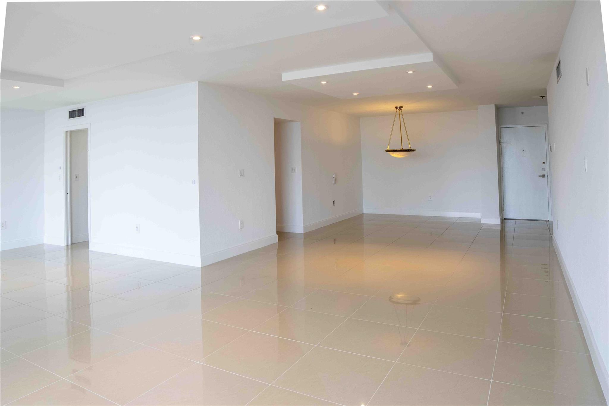 ADMIRALS PORT CONDO - Residential