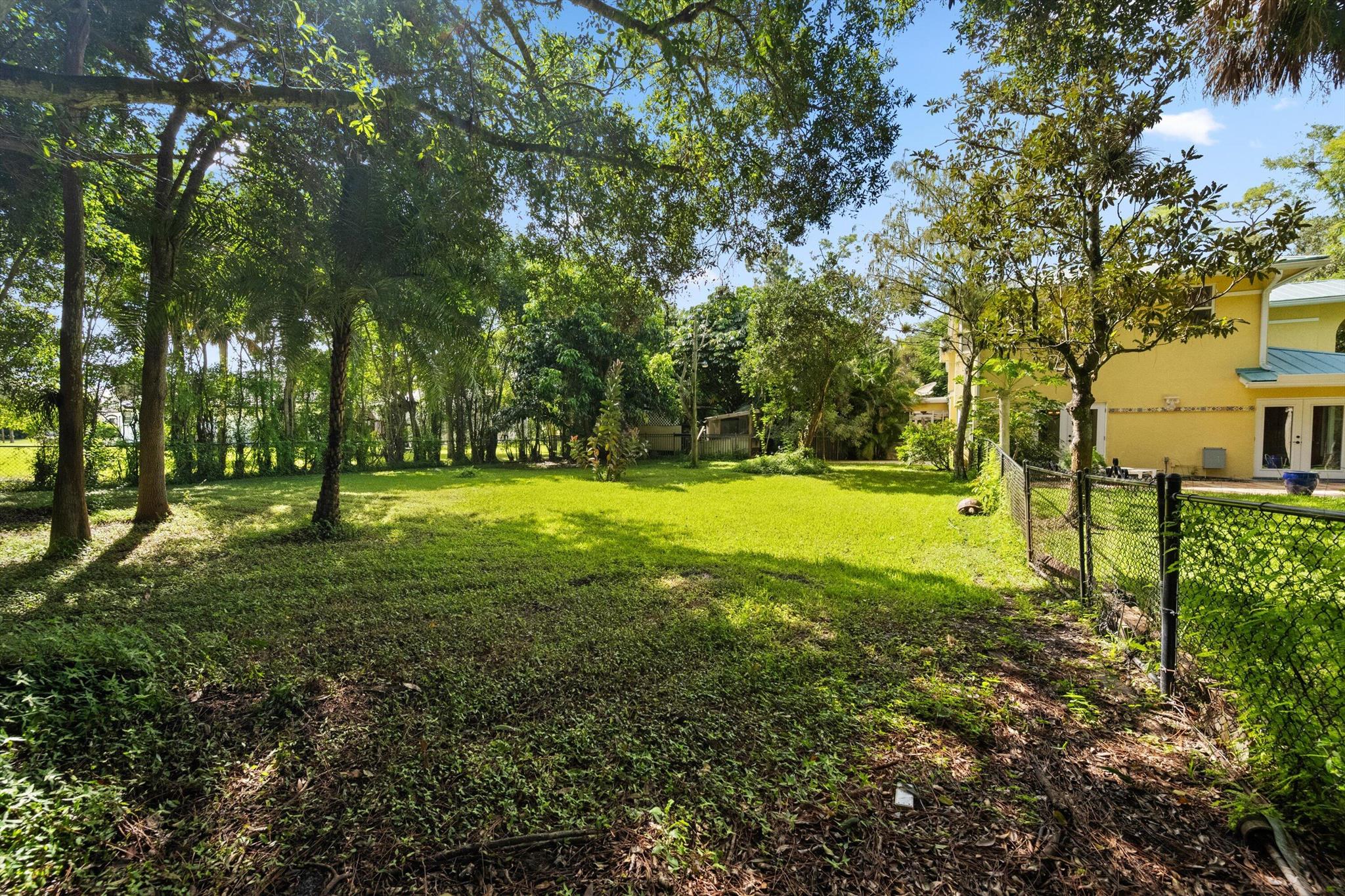 PADDOCK PARK 1 OF WELLING - Residential