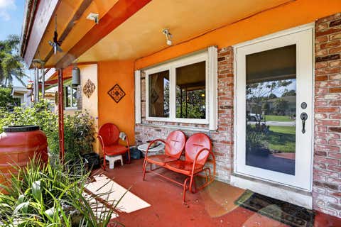Tiny photo for 220 NW 48th Street, Oakland Park, FL 33309 (MLS # B26046958)