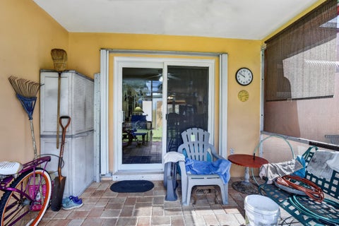 Tiny photo for 220 NW 48th Street, Oakland Park, FL 33309 (MLS # B26046958)