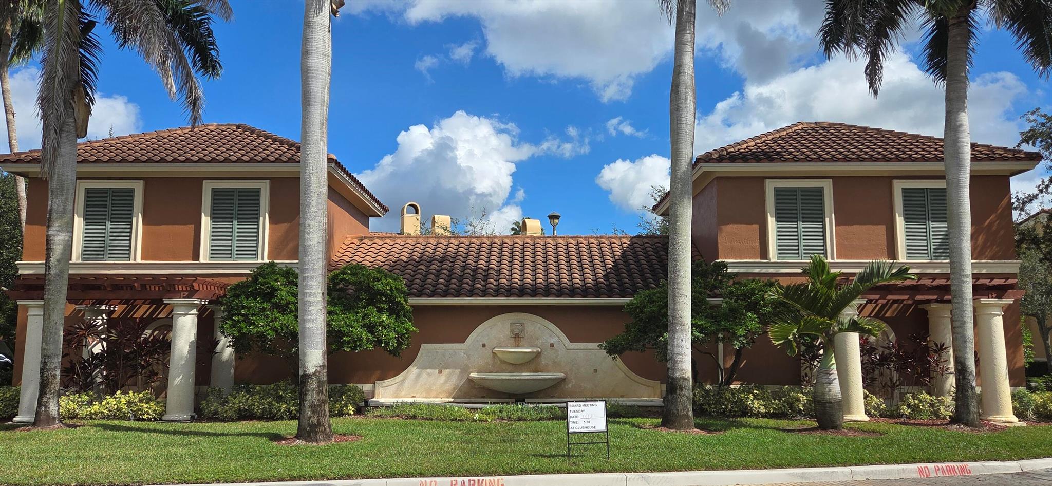 ST ANDREWS AT POLO CLUB C - Residential Lease