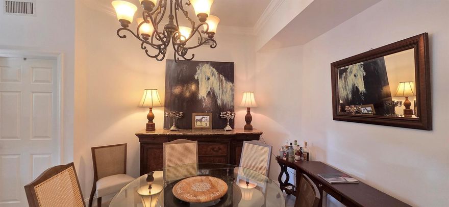 Amazing News! Seasonal Rental!A beautifully remodeled this three bedroom, two bathroom apartment in the heart of Wellington is ready to welcome you.Bask in modern elegance and comfort this winter season, or make it your sanctuary for the year ahead.Where style meets serenity, your next chapter begins.