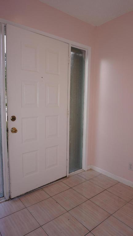 RIVERWALK - Residential