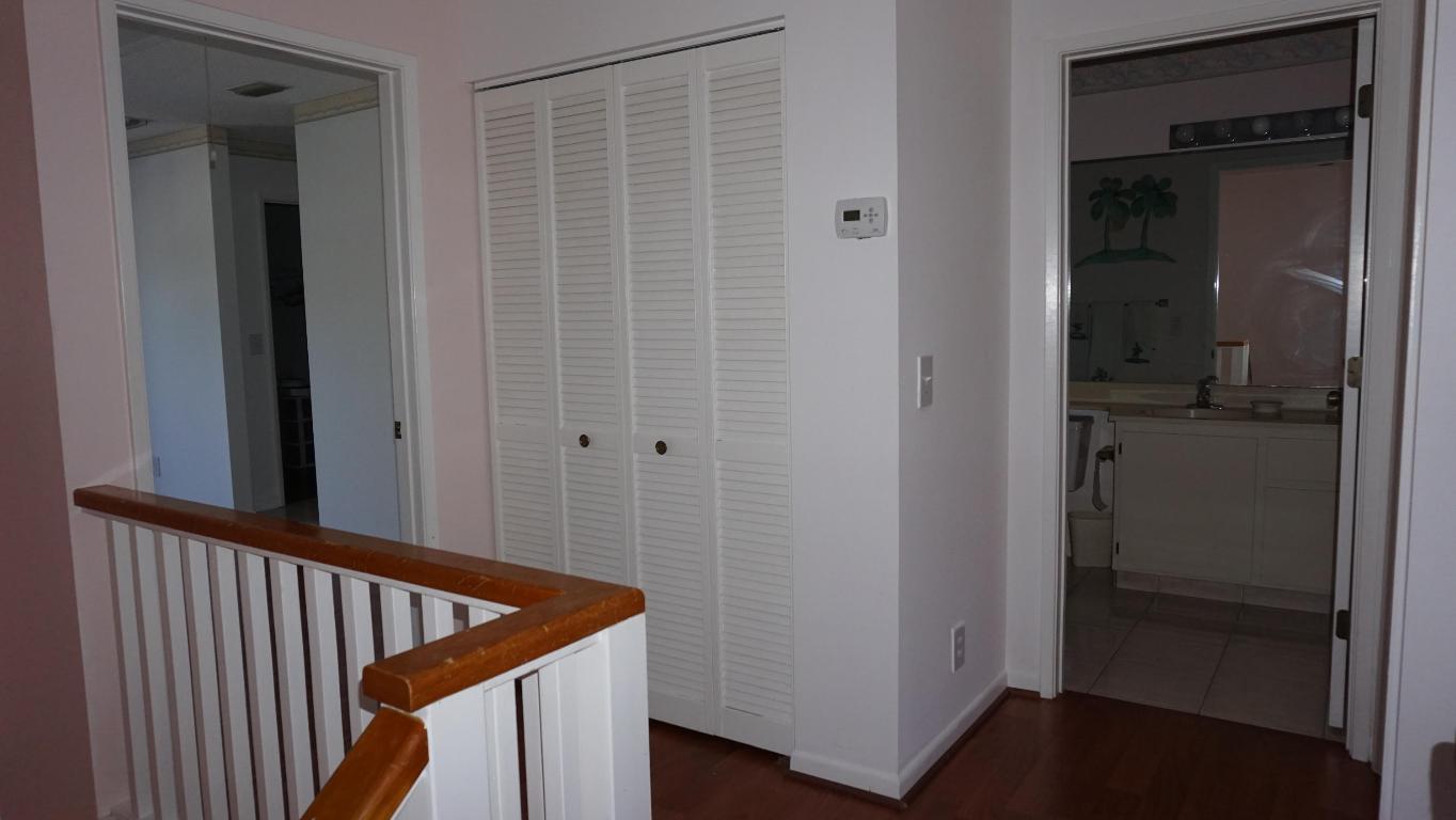 RIVERWALK - Residential