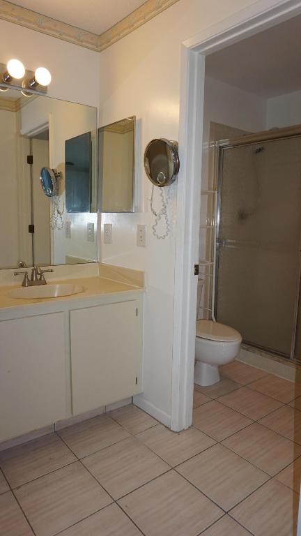 RIVERWALK - Residential